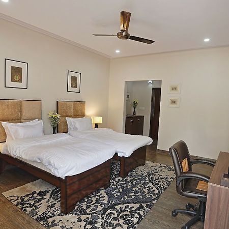 Arkaya Inn Ґурґаон Екстер'єр фото