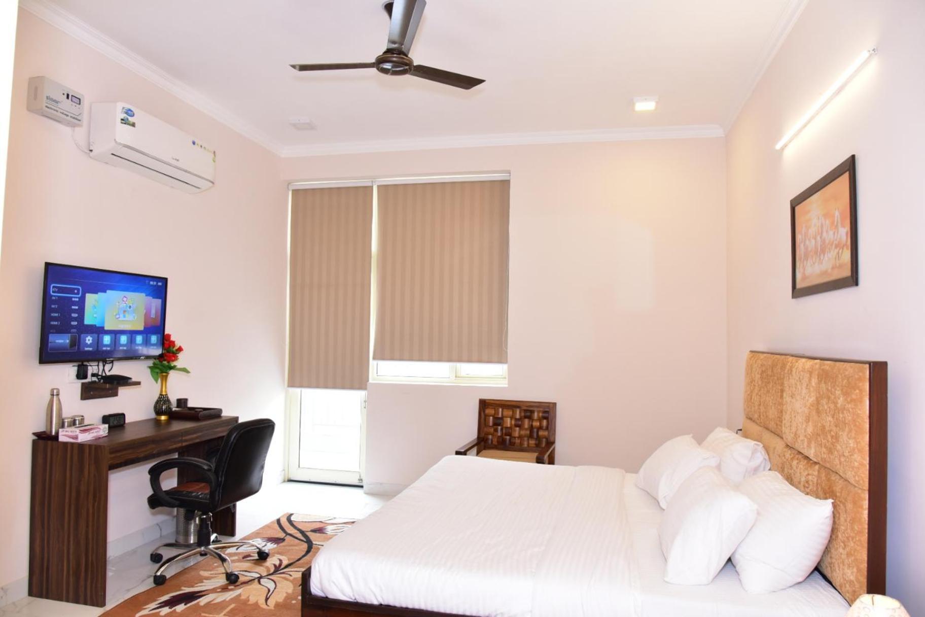 Arkaya Inn Ґурґаон Екстер'єр фото