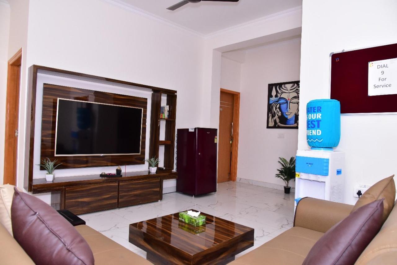 Arkaya Inn Ґурґаон Екстер'єр фото