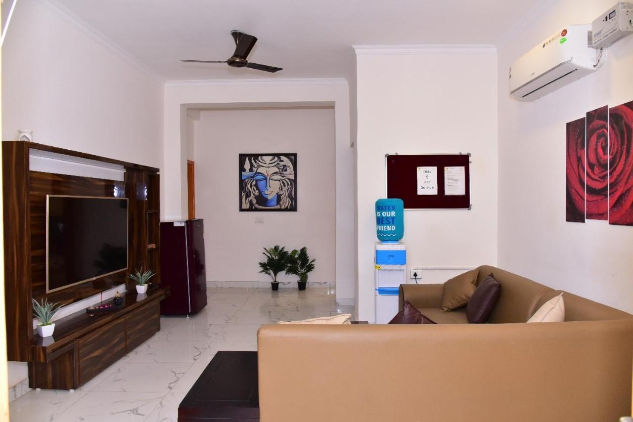 Arkaya Inn Ґурґаон Екстер'єр фото