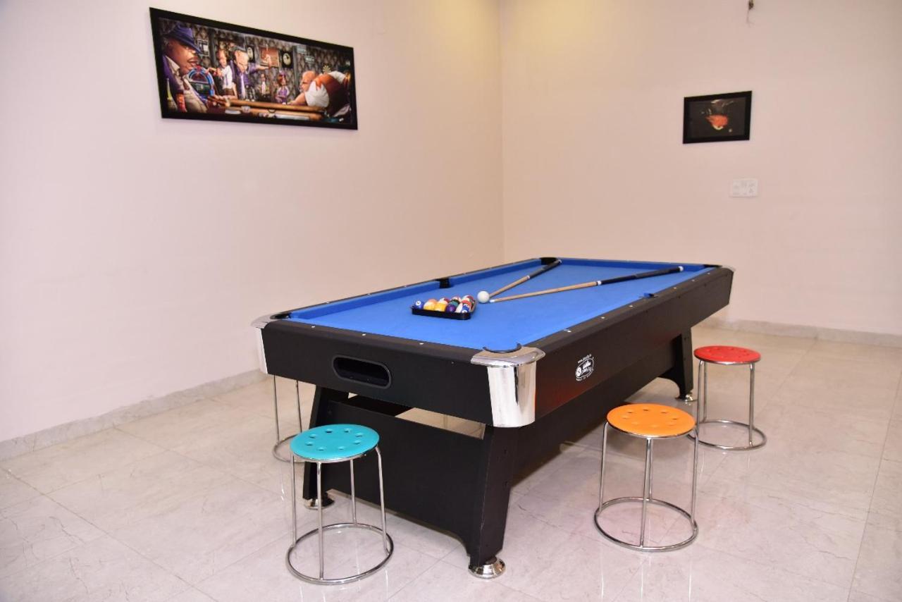Arkaya Inn Ґурґаон Екстер'єр фото